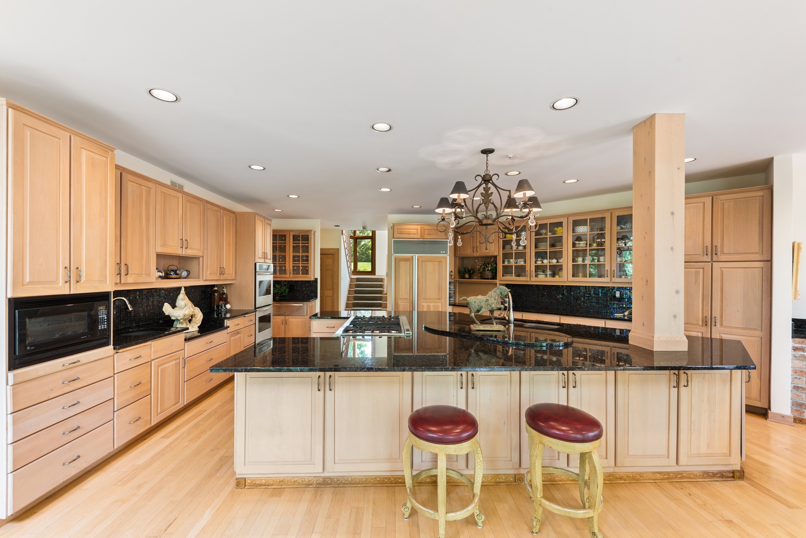 9 South Wynstone Drive North Barrington, IL 60010 - Photo 7 of 31 a kitchen with a sink and cabinets