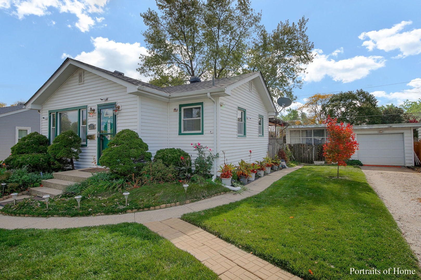 127 Riverside Drive Montgomery, IL 60538 - Photo 2 of 16