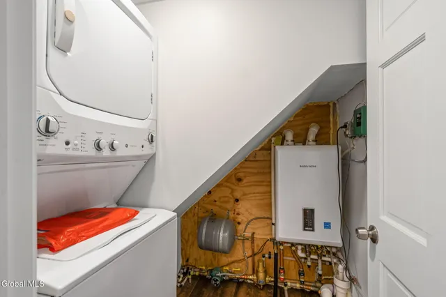 $279,900 | 2435 5th Avenue, Troy, NY 12180