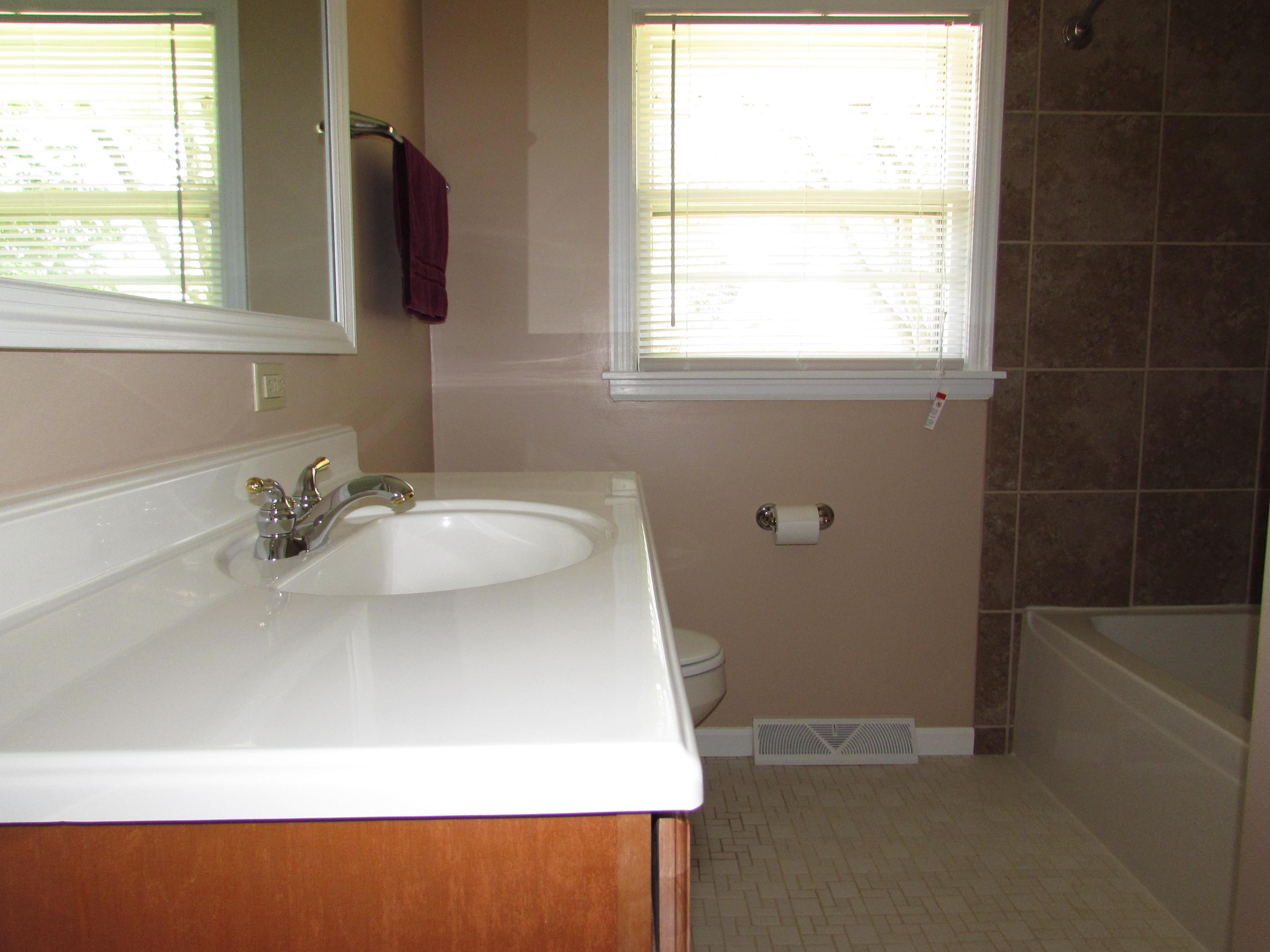 520 Water Oak Road Roanoke, VA 24019 - Photo 11 of 19 093