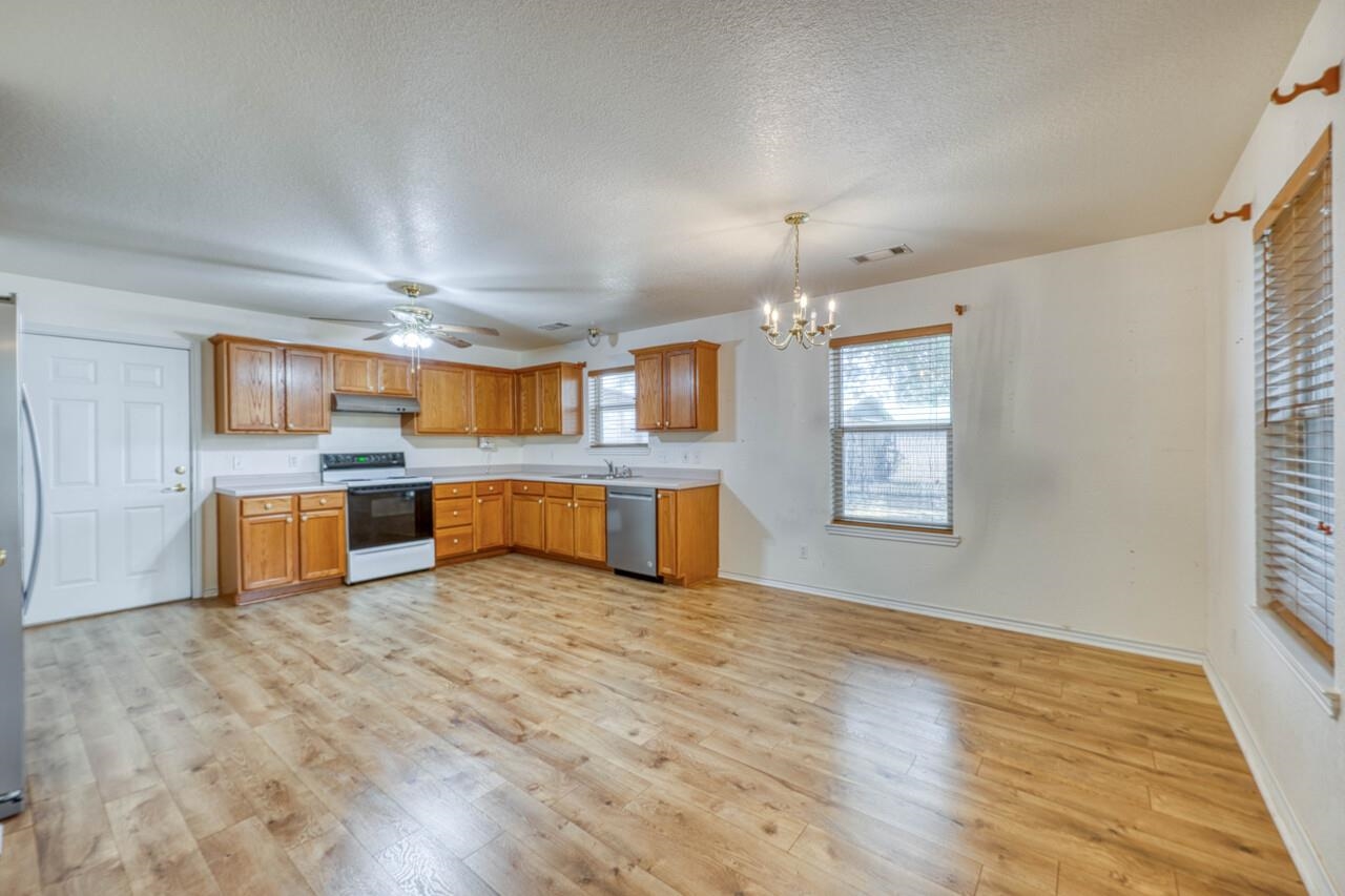 2224 Ridgeview Drive Kingsland, TX 78639 - Photo 8 of 34 Gallery Image 8