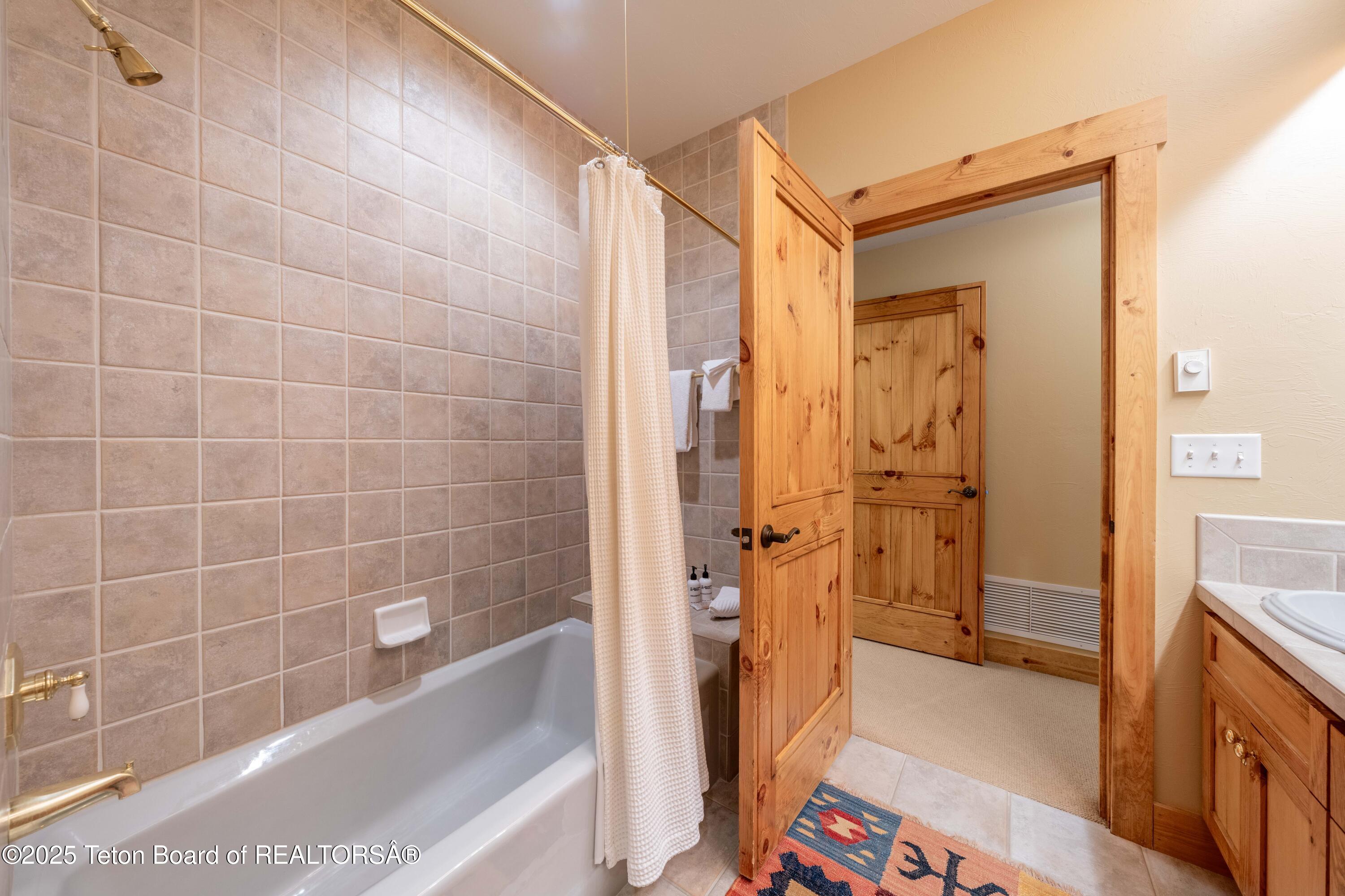 7590 Obsidian Road Teton Village, WY 83025 - Photo 19 of 23 Bathroom 2