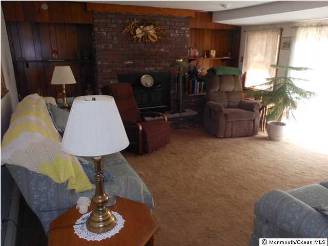 291 Middle Road Holmdel, NJ 07733 - Photo 11 of 13 Additional Photo