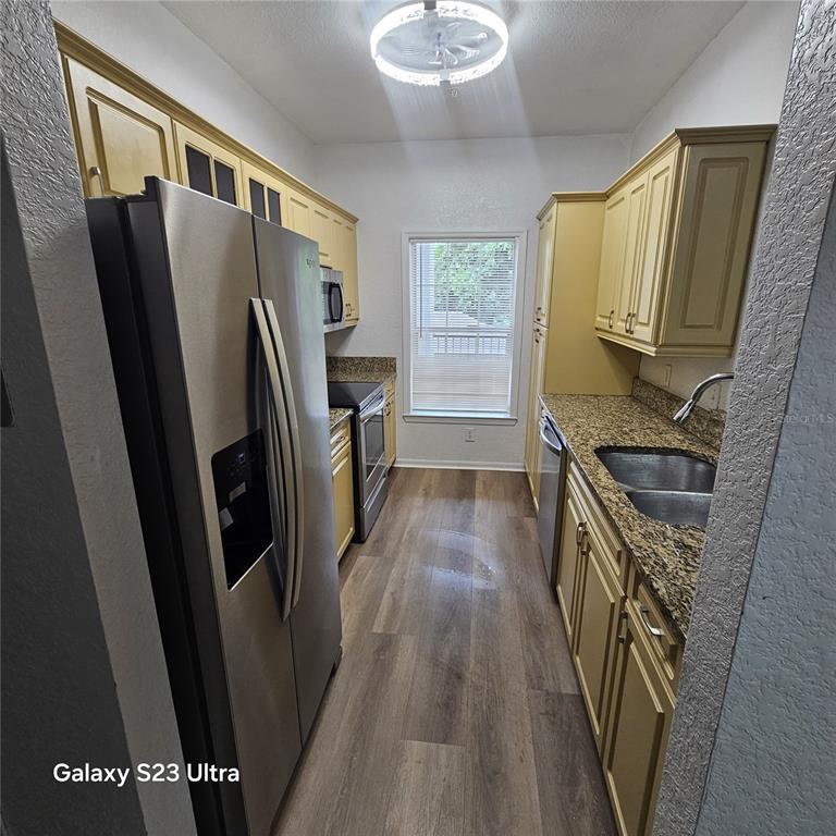 3561 Conroy Road, Unit 220 Orlando, FL 32839 - Photo 3 of 18