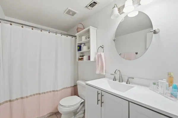 $674,999 | 130 Lake Lorraine Circle, Shalimar, FL 32579