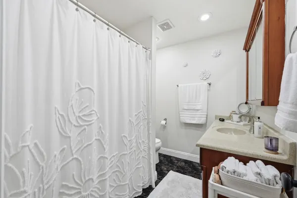 $674,999 | 130 Lake Lorraine Circle, Shalimar, FL 32579