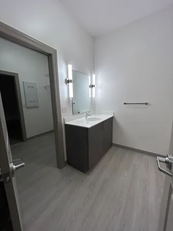 $2,350 | 626 Main Street, Unit 105, Dennis Port, MA 02639
