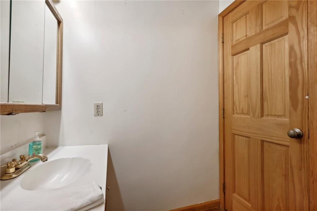 175 Long Woods Road Waynesburg, PA 15370 - Photo 15 of 50 Gallery Image 15