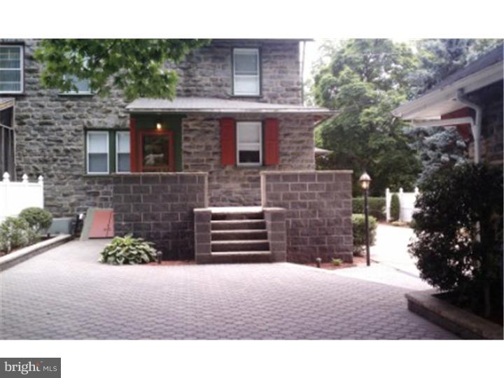 6359 Sherwood Road Philadelphia, PA 19151 - Photo 3 of 20 Exterior Back