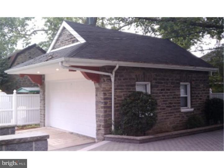 6359 Sherwood Road Philadelphia, PA 19151 - Photo 6 of 20 Garage