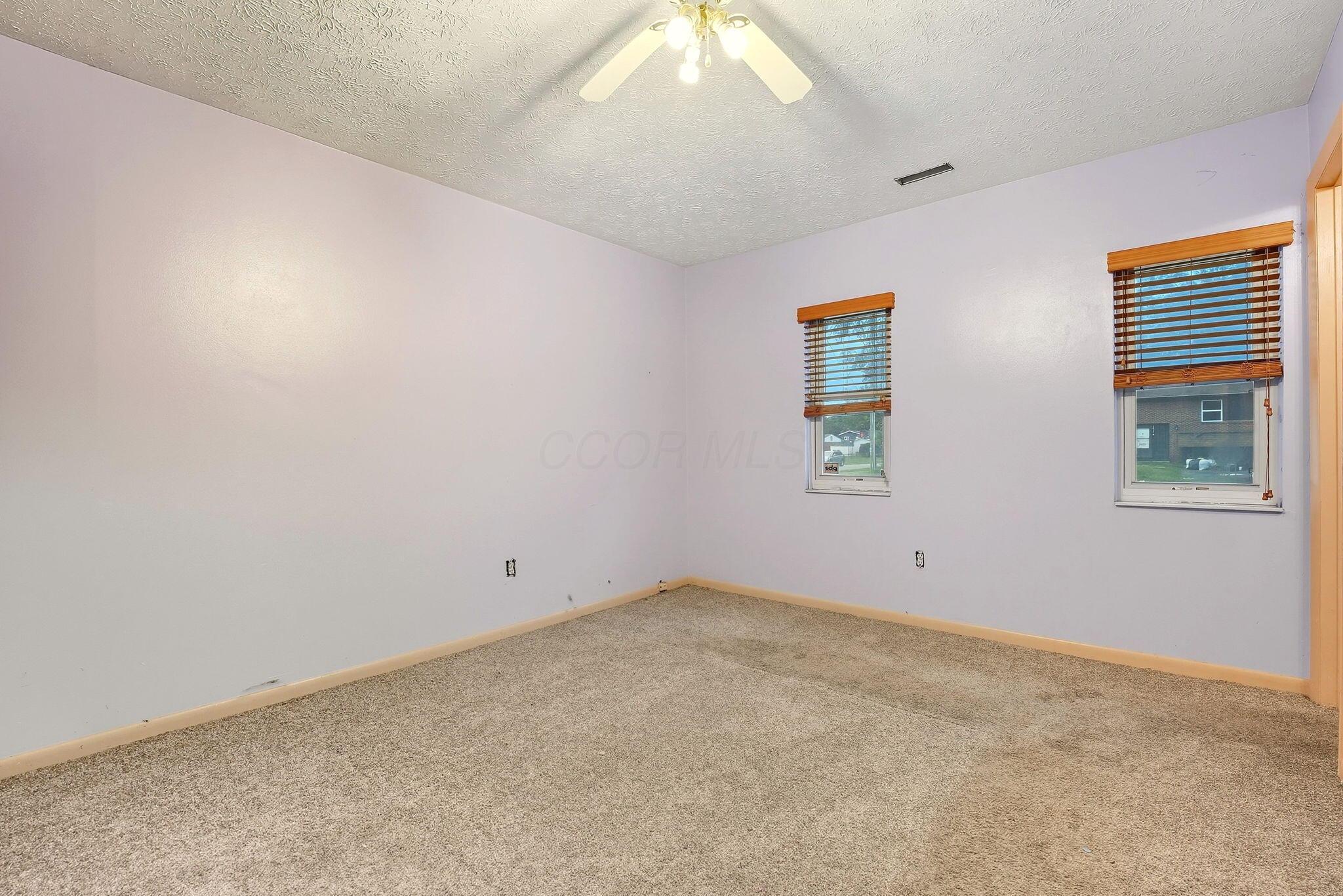 1634 South James Road Columbus, OH 43227 - Photo 13 of 25 13-web-or-mls-1634-s-james-rd