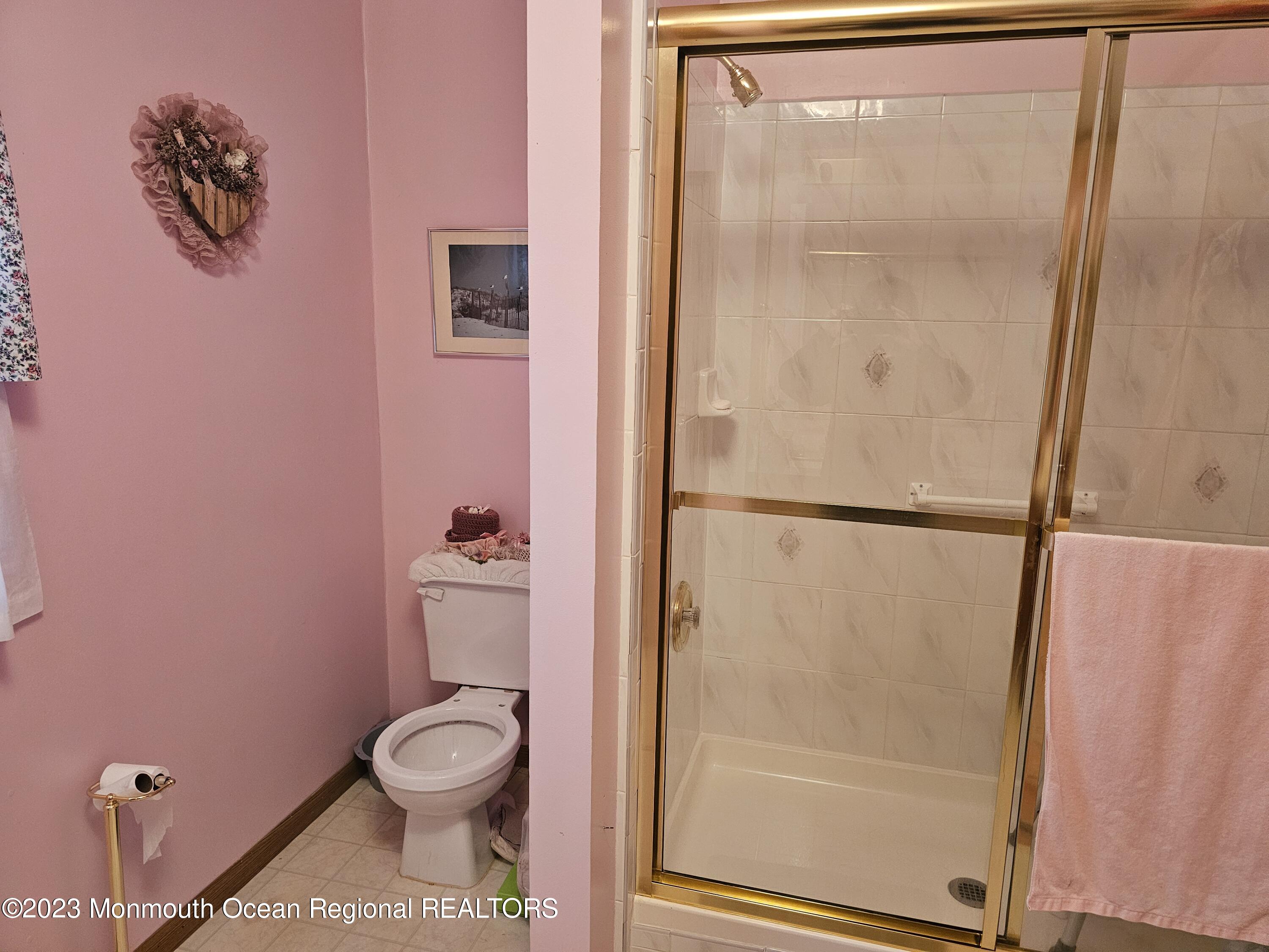 96 Village Road Morganville, NJ 07751 - Photo 20 of 30 20231230_114123