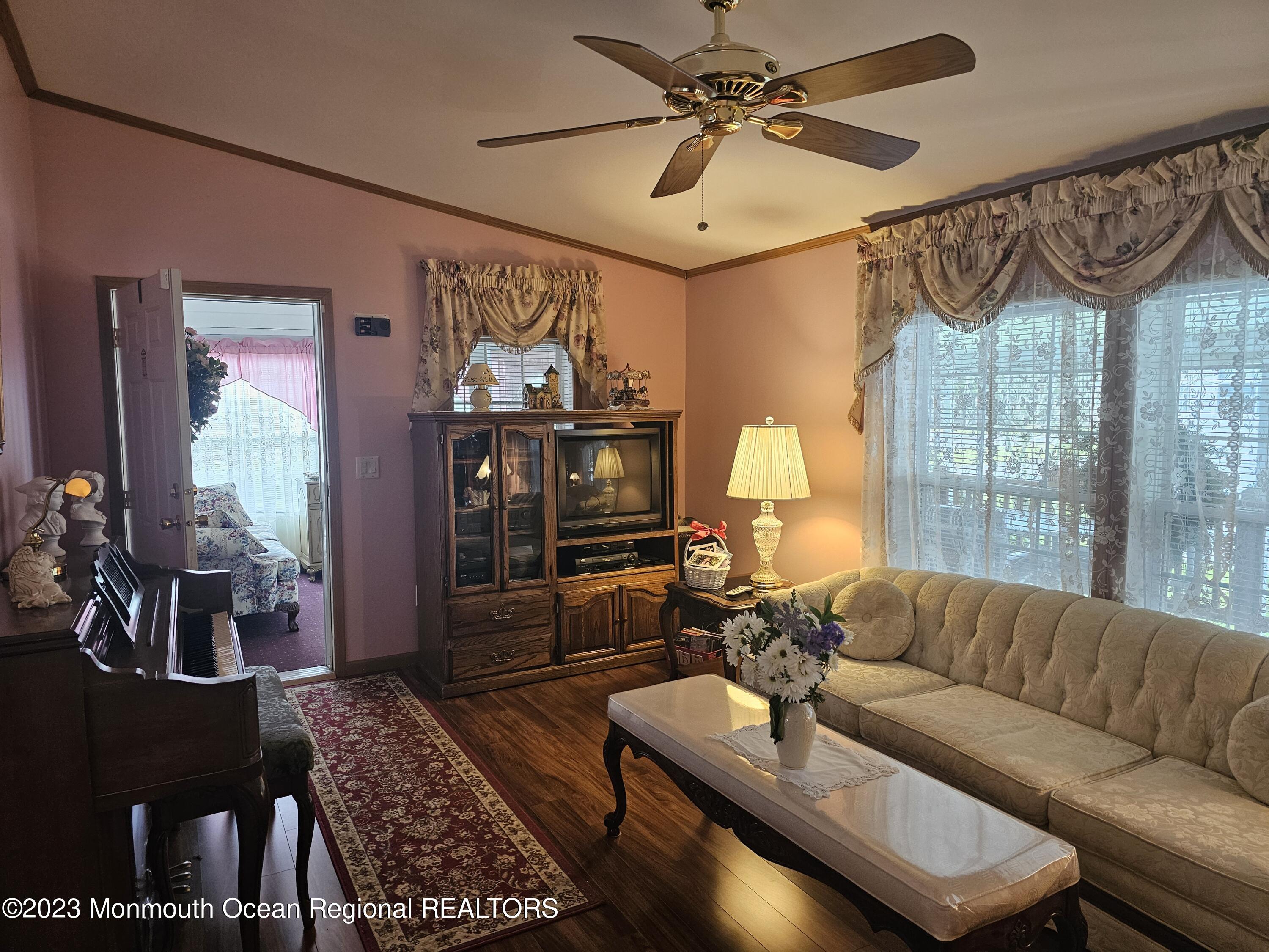 96 Village Road Morganville, NJ 07751 - Photo 7 of 30 20231230_113207