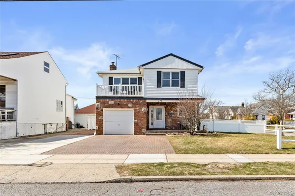 $4,800 | 175 Roosevelt Boulevard, Unit UPPR, Long Beach, NY 11561