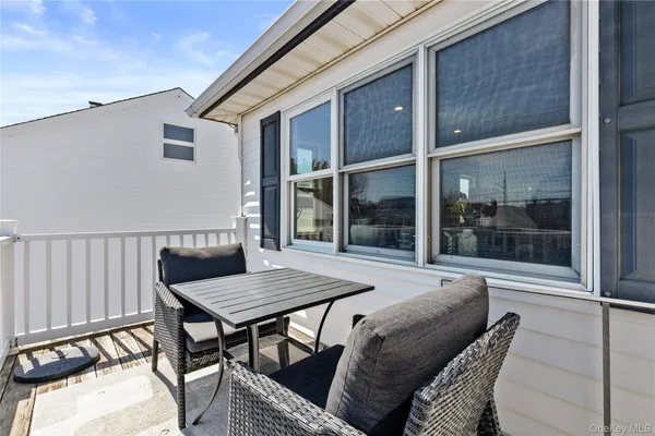 $4,800 | 175 Roosevelt Boulevard, Unit UPPR, Long Beach, NY 11561
