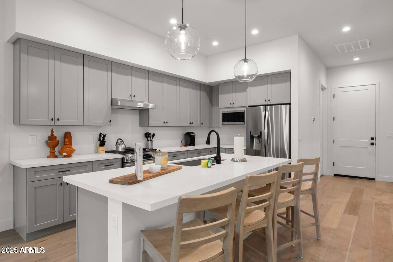 5151 North 13th Place, Unit 7 Phoenix, AZ 85014 - Photo 7 of 26 nirvana7