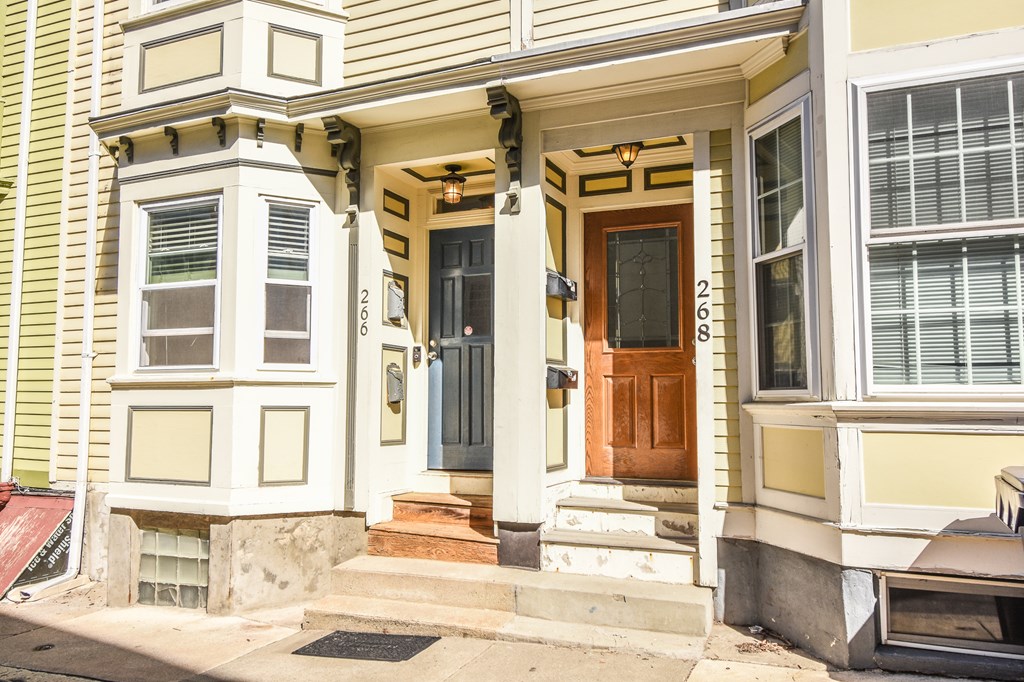 266 Bowen Street, Unit 1 Boston, MA 02127 - Photo 31 of 33 a front view of a building