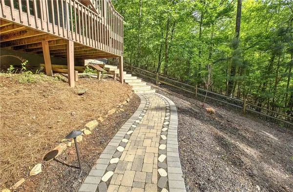 $879,000 | 181 Fox Den Circle, Jasper, GA 30143