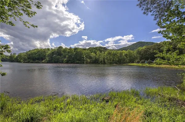 $879,000 | 181 Fox Den Circle, Jasper, GA 30143