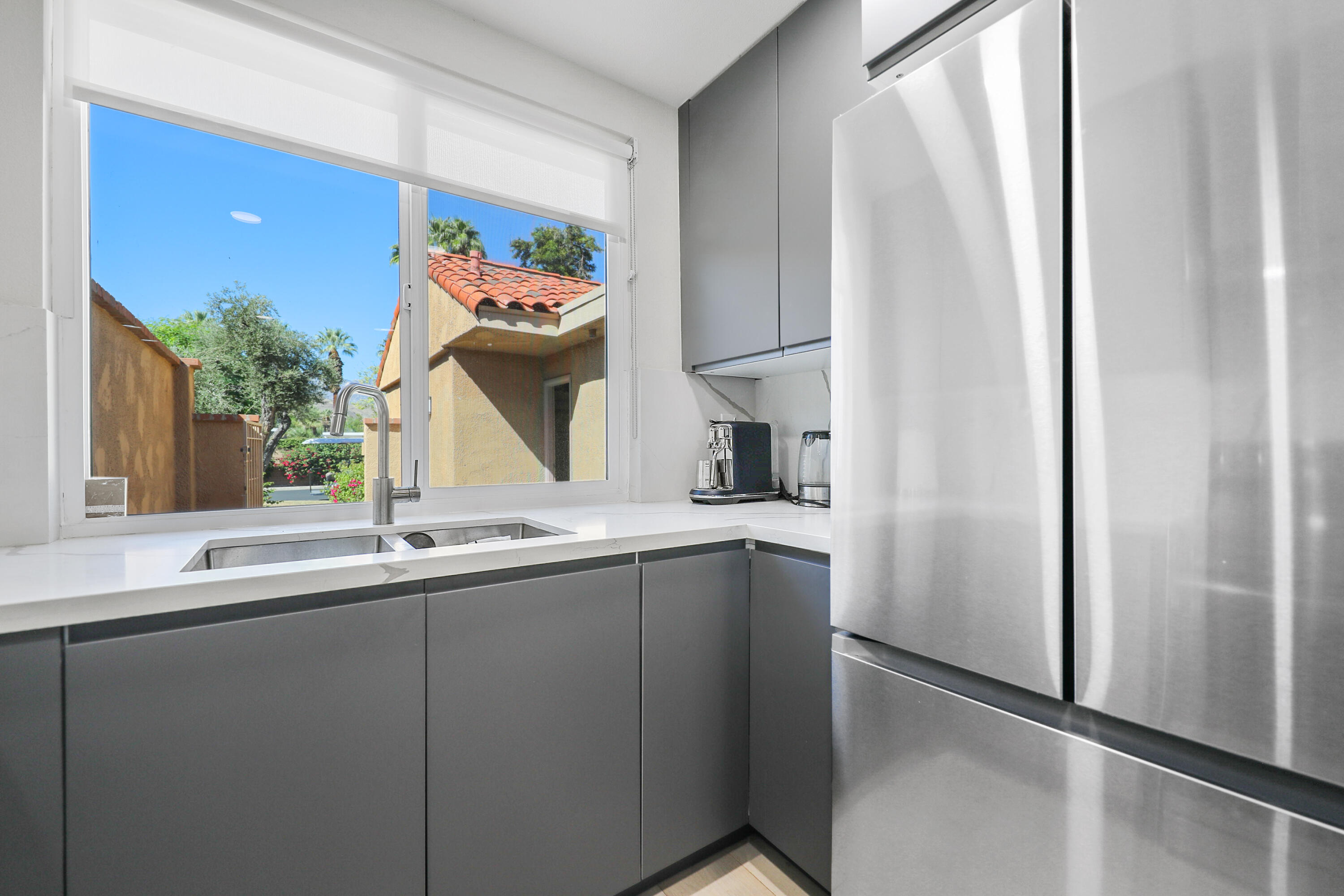 24 Haig Drive Rancho Mirage, CA 92270 - Photo 9 of 45 Haig24