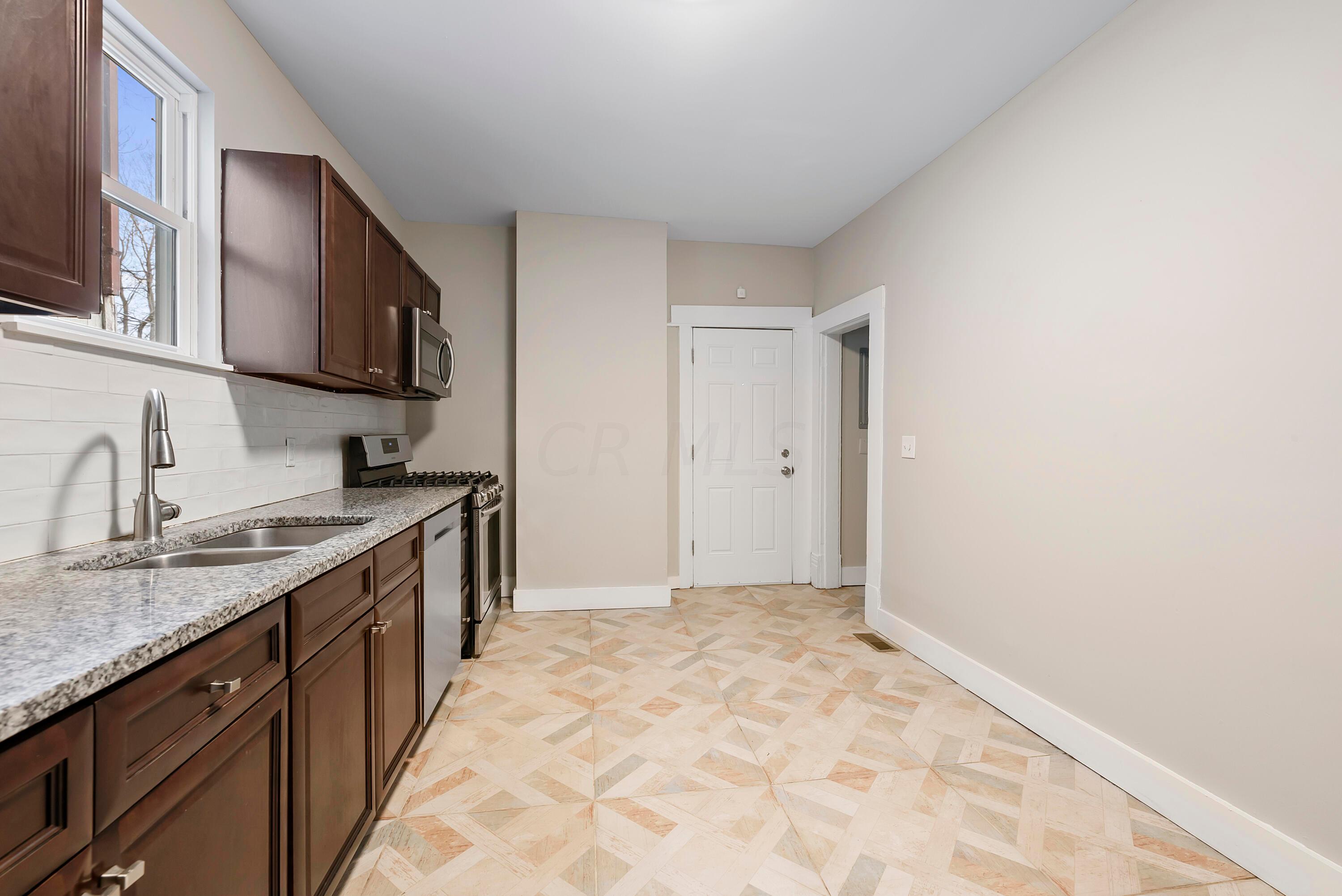 85-87 Reeb Avenue Columbus, OH 43207 - Photo 29 of 37 DSC03483