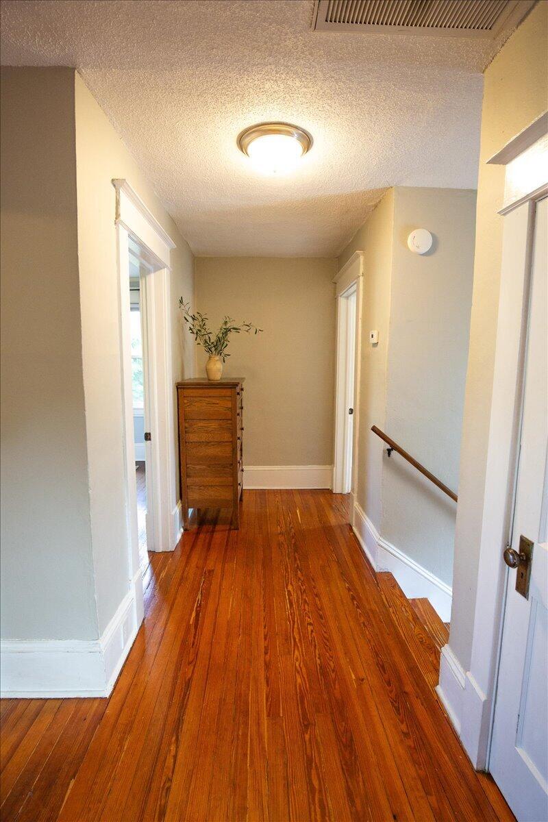 2446 Montvale Road Southwest Roanoke, VA 24015 - Photo 26 of 43 29-2446-Montvale-30