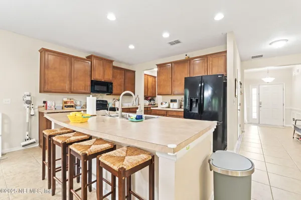 $2,000 | 300 Auburn Oaks Road East, Jacksonville, FL 32218