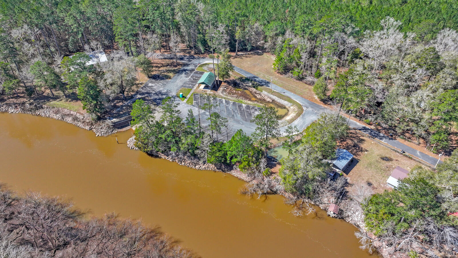 Tbd Cedar Log Lake Road Ponce de Leon, FL 32455 - Photo 6 of 11 a view of a lake with an outdoor space