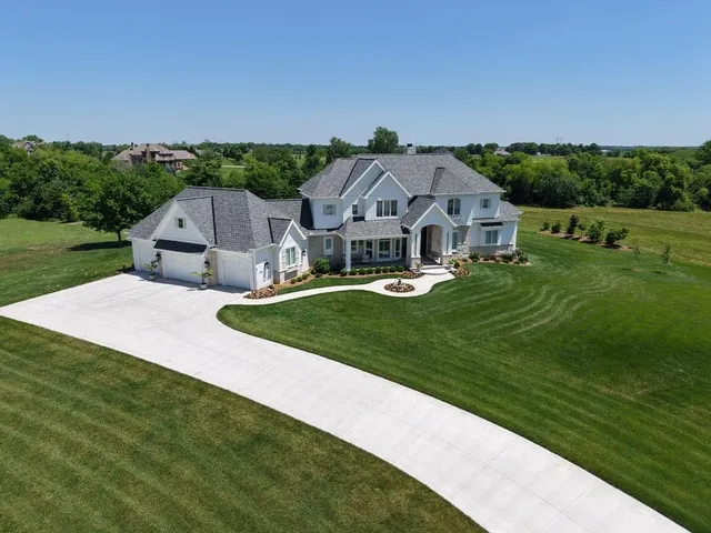$395,000 | 20720 Briar Street, Stilwell, KS 66013