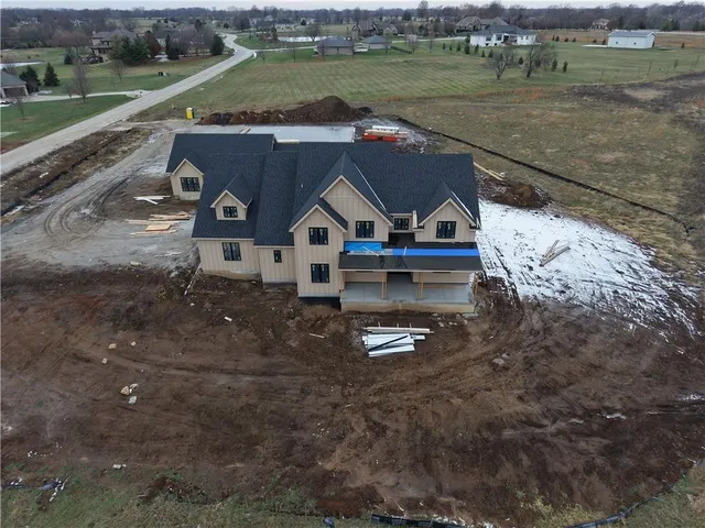 $395,000 | 20720 Briar Street, Stilwell, KS 66013