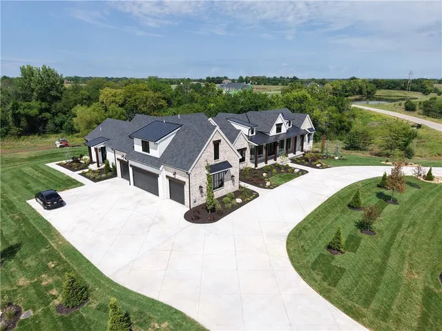 $395,000 | 20720 Briar Street, Stilwell, KS 66013