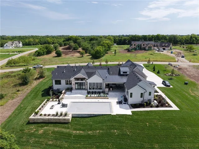 $395,000 | 20720 Briar Street, Stilwell, KS 66013