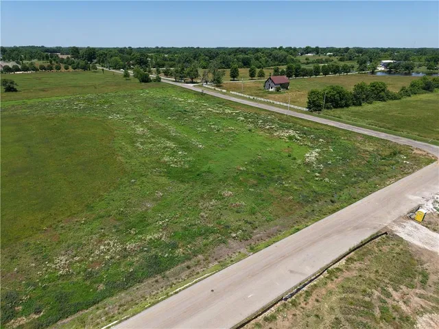 $395,000 | 20720 Briar Street, Stilwell, KS 66013