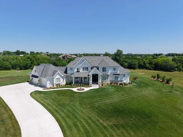 $395,000 | 20720 Briar Street, Stilwell, KS 66013
