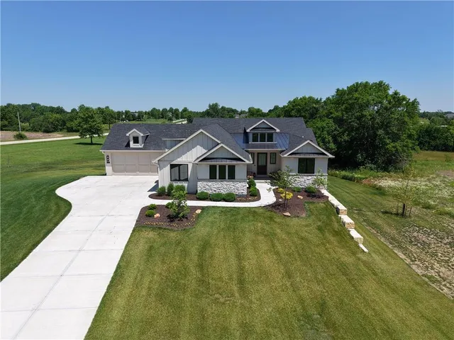 $395,000 | 20720 Briar Street, Stilwell, KS 66013