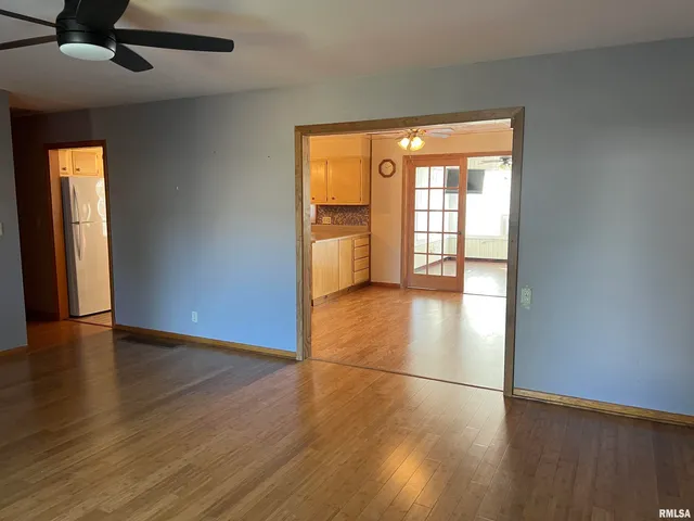 $99,900 | 117 East Chrisman Drive, Meredosia, IL 62665