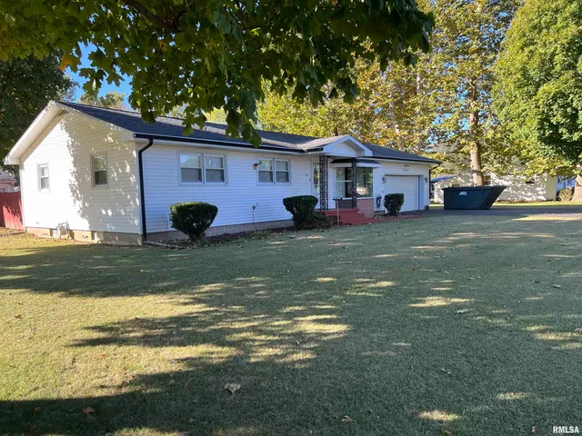 $99,900 | 117 East Chrisman Drive, Meredosia, IL 62665