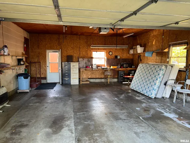 $99,900 | 117 East Chrisman Drive, Meredosia, IL 62665