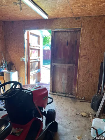 $99,900 | 117 East Chrisman Drive, Meredosia, IL 62665