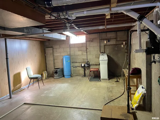 $99,900 | 117 East Chrisman Drive, Meredosia, IL 62665