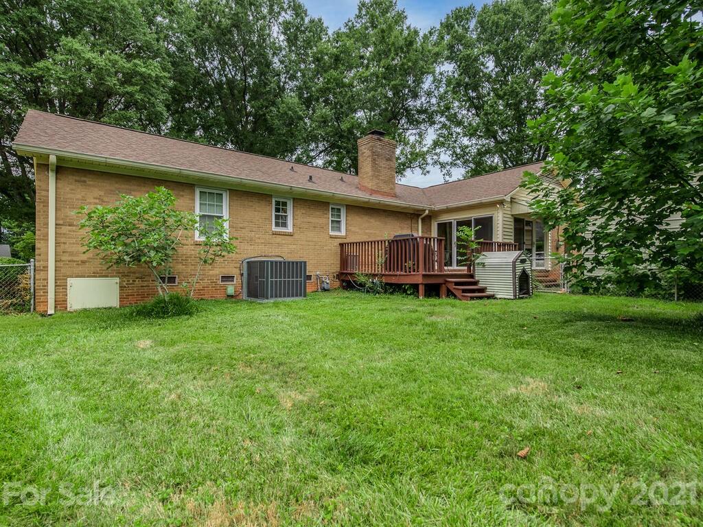 615 Lansdowne Road Charlotte, NC 28270 - Photo 20 of 22 Gallery Image 20