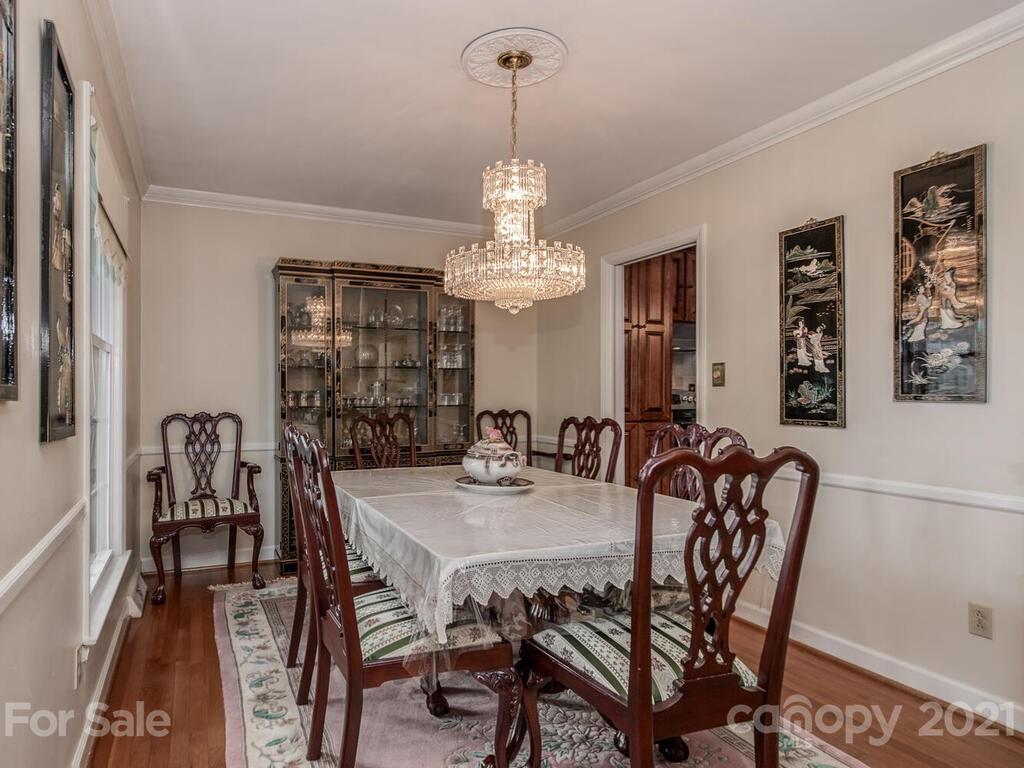 615 Lansdowne Road Charlotte, NC 28270 - Photo 5 of 22 Gallery Image 5