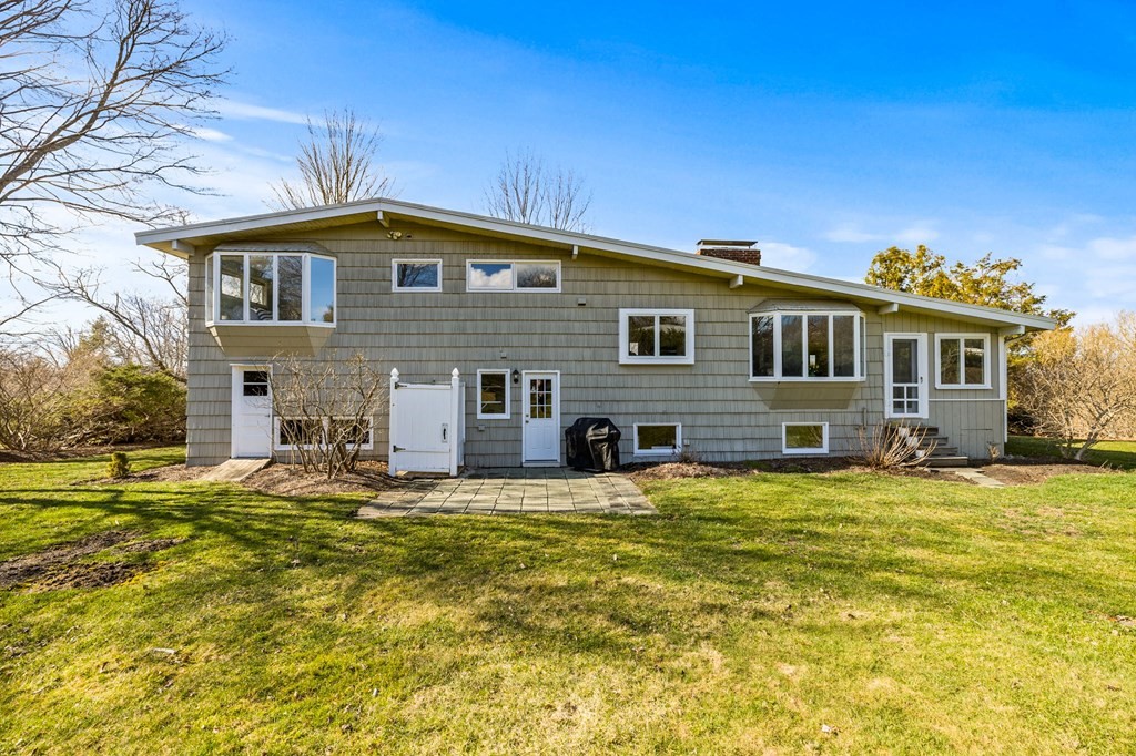 75 Old Pasture Road Cohasset, MA 02025 - Photo 3 of 42 Gallery Image 3