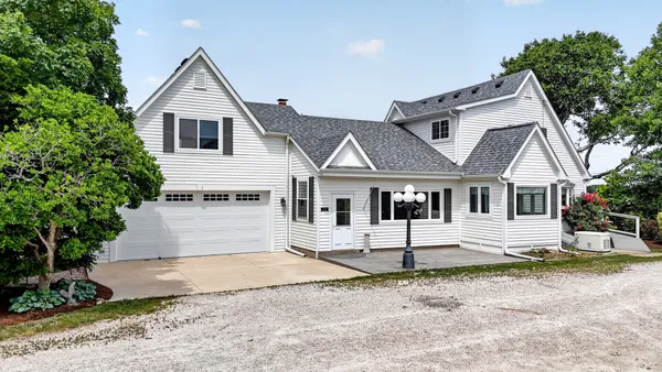 $499,500 | 2650 North State Route 23, Ottawa, IL 61350