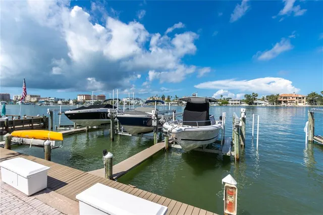 $2,800 | 700 Island Way, Unit 501, Clearwater Beach, FL 33767