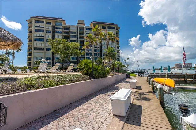 $2,800 | 700 Island Way, Unit 501, Clearwater Beach, FL 33767