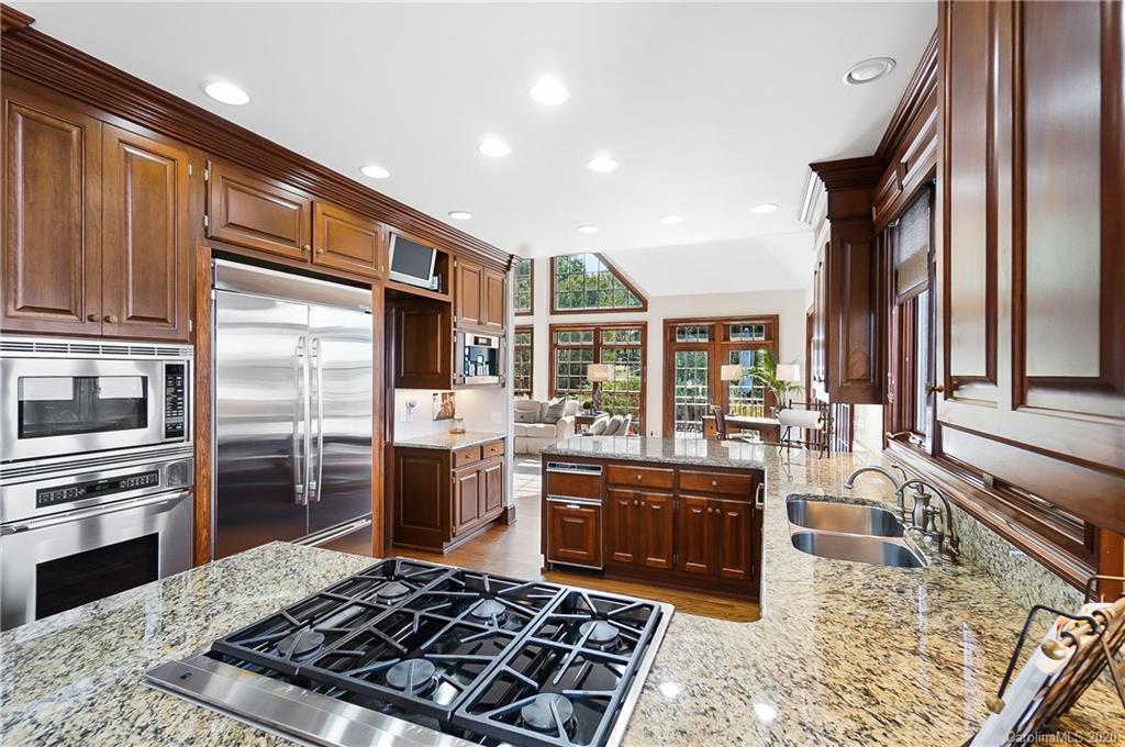 16328 Harbor View Road, Unit 72B Charlotte, NC 28278 - Photo 12 of 47 Gallery Image 12