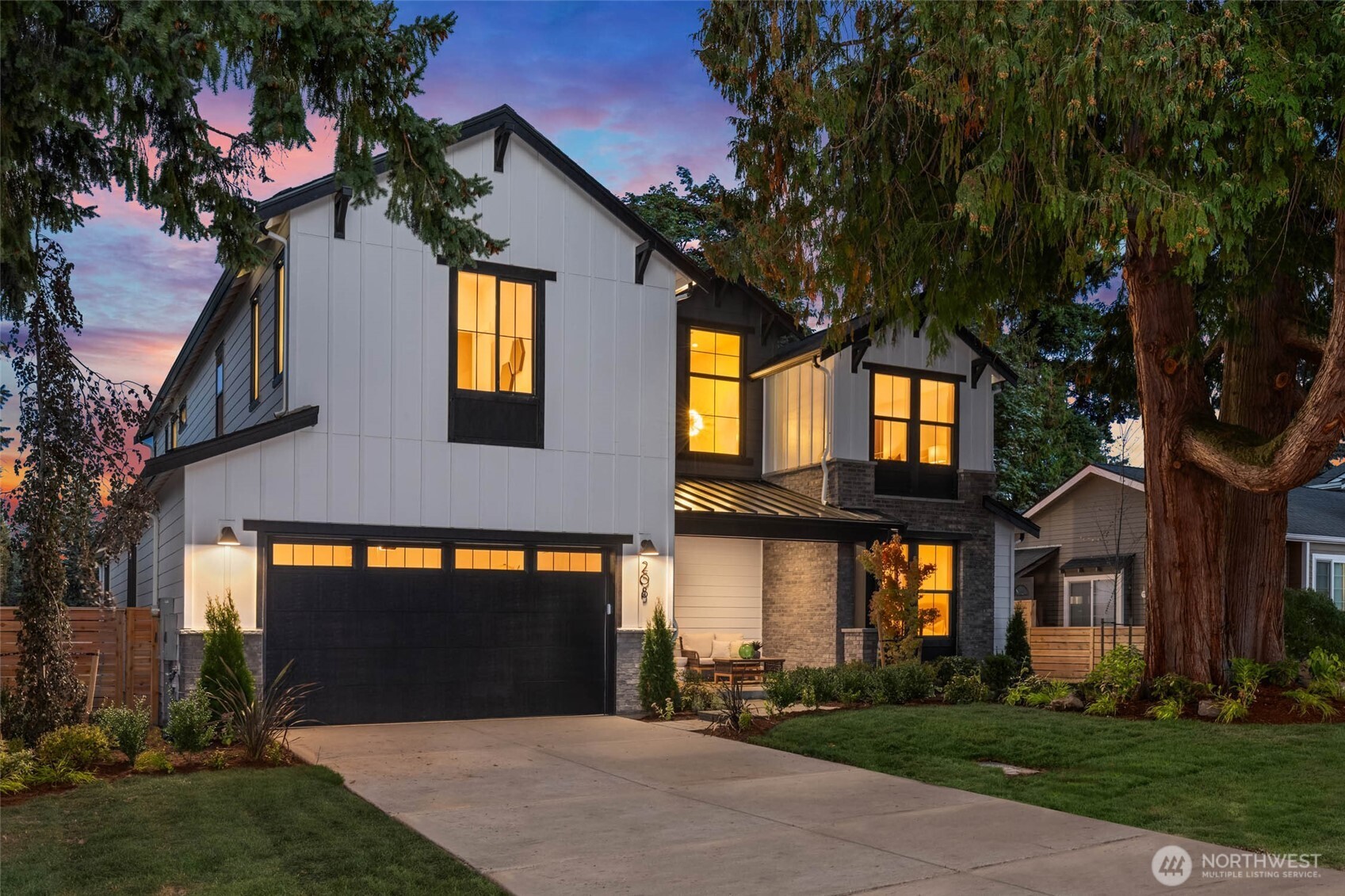 208 106th Avenue Southeast Bellevue, WA 98004 - Photo 2 of 40