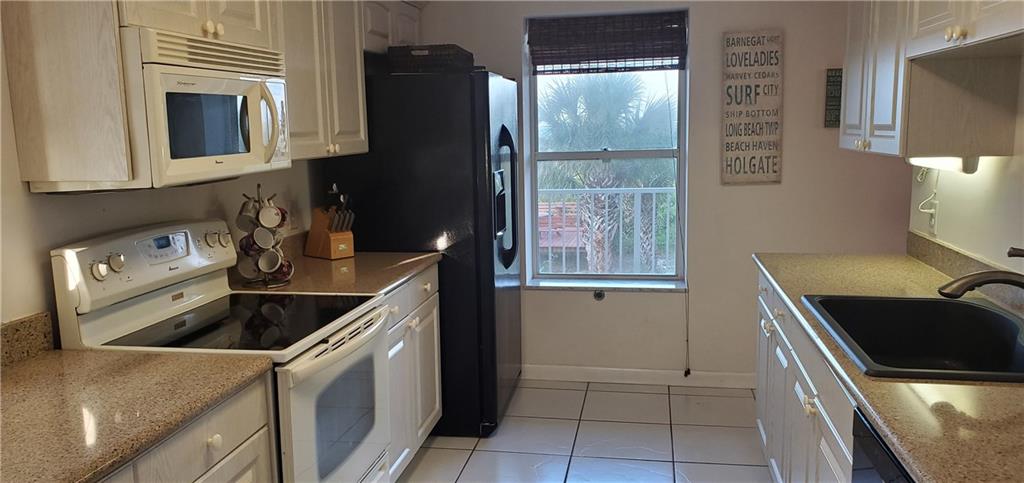 1440 Ocean Drive, Unit 1 Vero Beach, FL 32963 - Photo 11 of 27