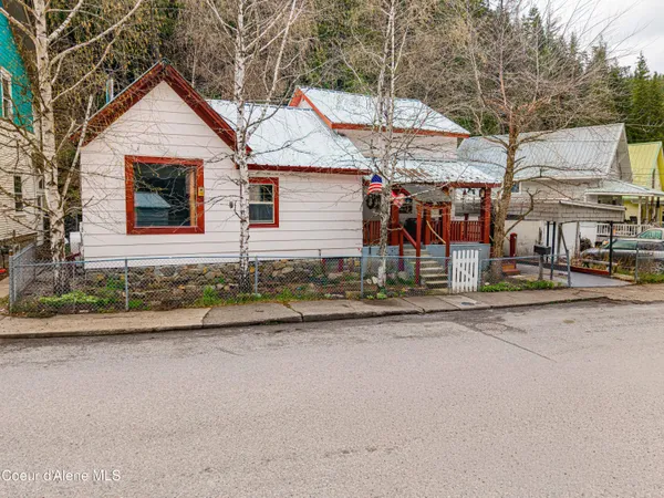 $214,000 | 176 King Street, Wallace, ID 83873